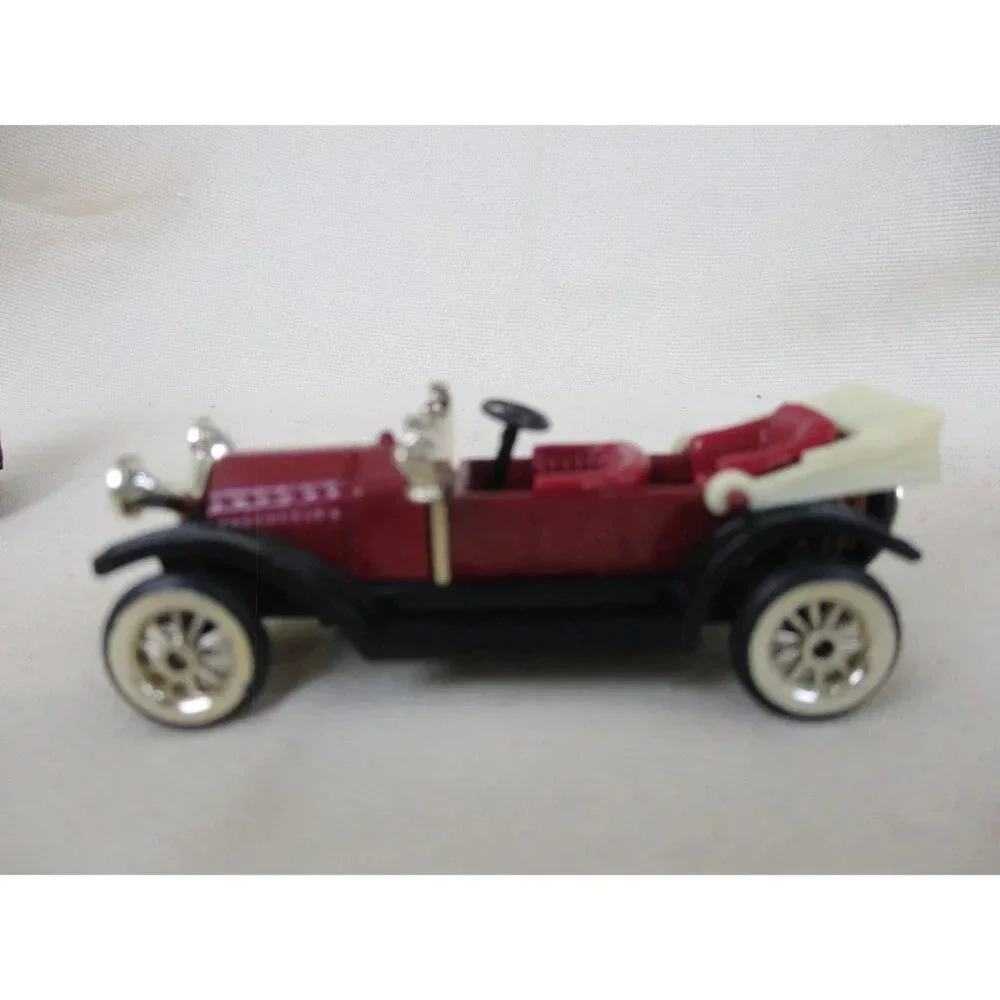 Miniature‎ cars, High Speed, HF 9087, HF9086, HF9085, vintage style cars.